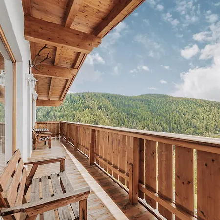 Han/Misafirhane Leiter's Hoamatl